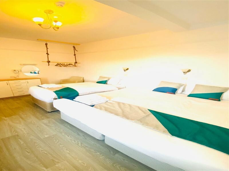 Фото Oyo Bourne Park Hotel