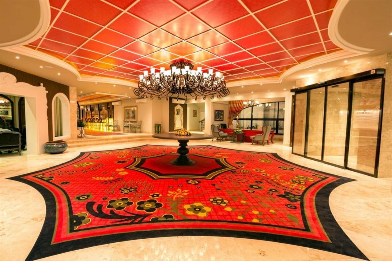 Фото The Olive Tree Hotel