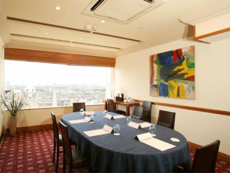 Фото Treehouse Hotel London