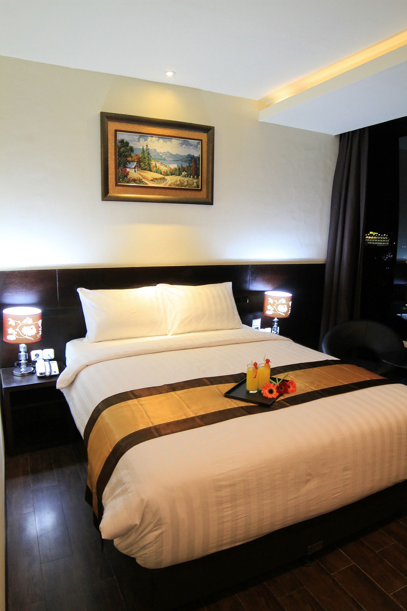 Фото Continent Centrepoint Hotel Makassar