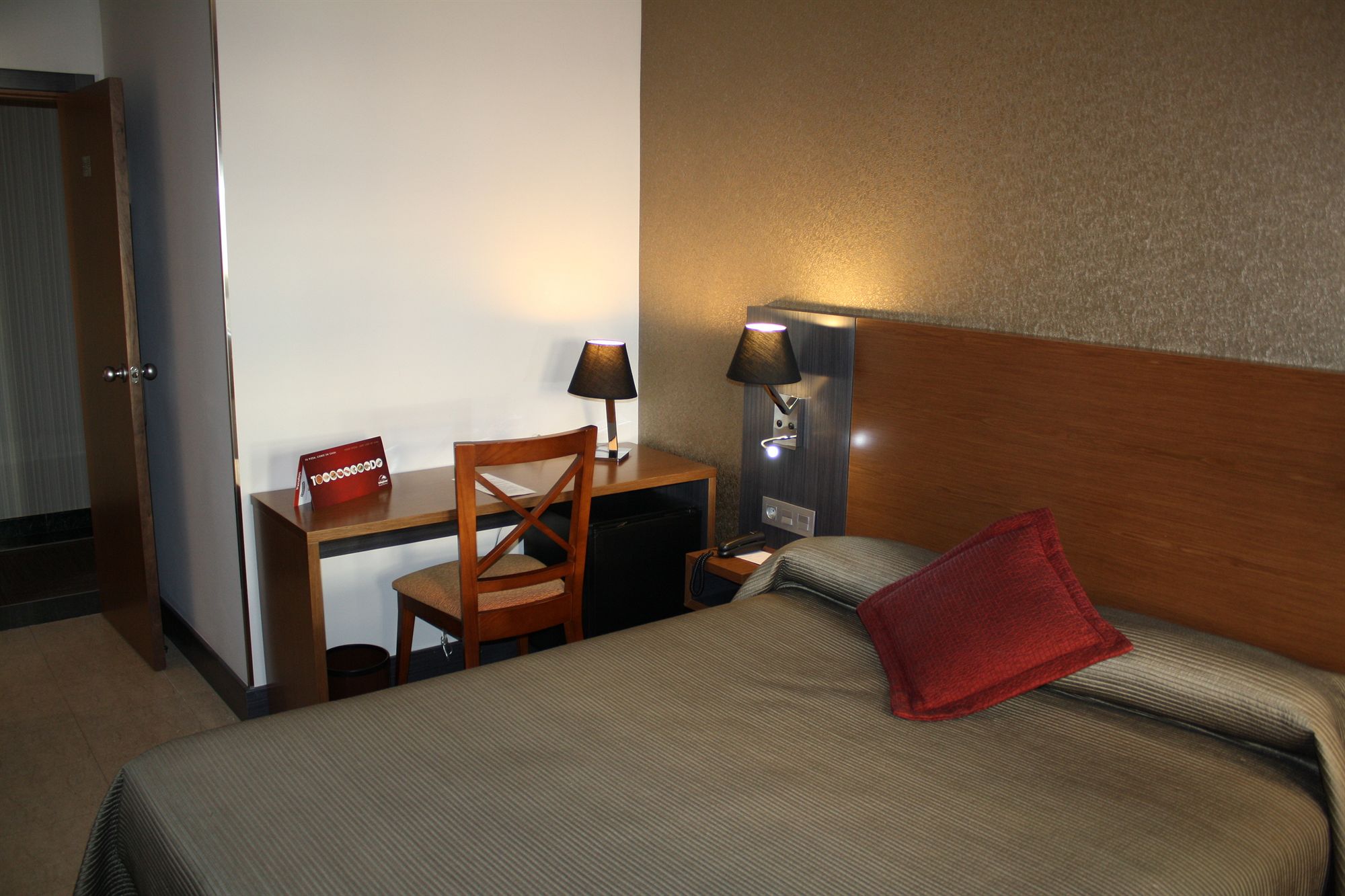 Фото Hotel Regio Cadiz