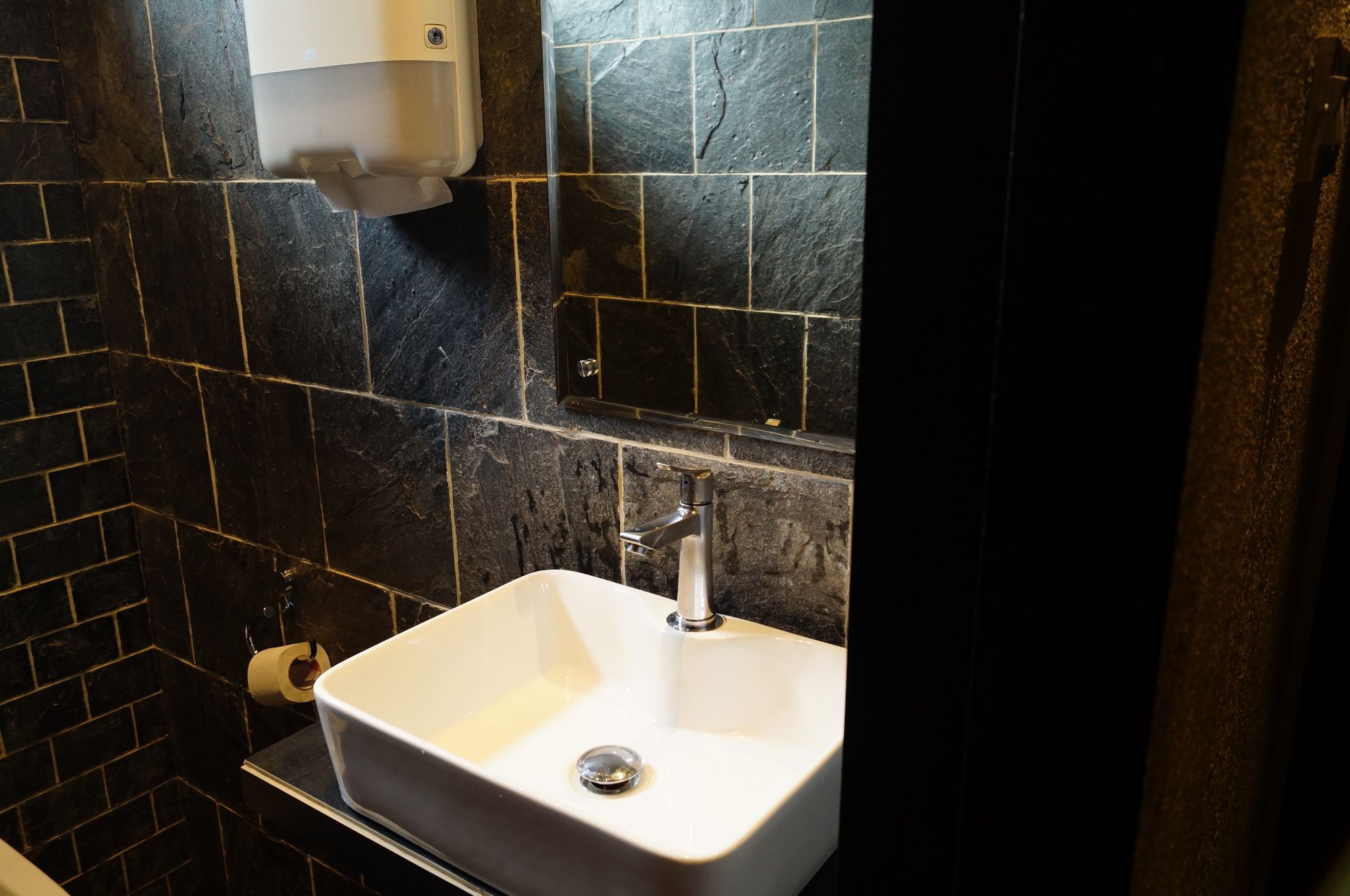 Фото Hotel Kumkum