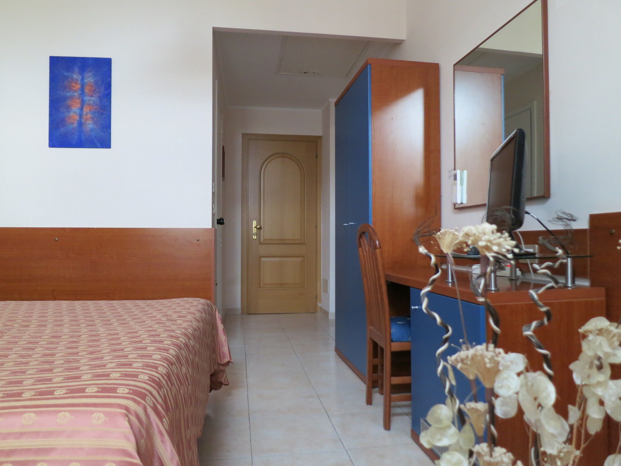 Фото Hotel Katty