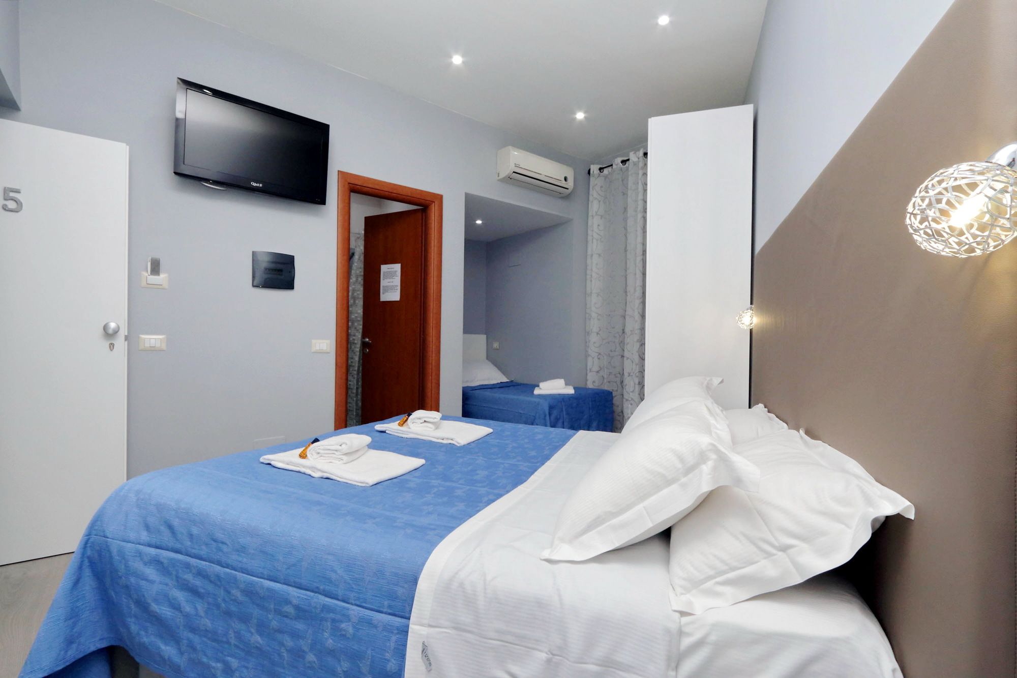 Фото B&b Domus Domas