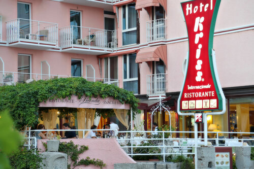Внешний вид отеля Hotel Kriss Internazionale в Бардолино, фото 5