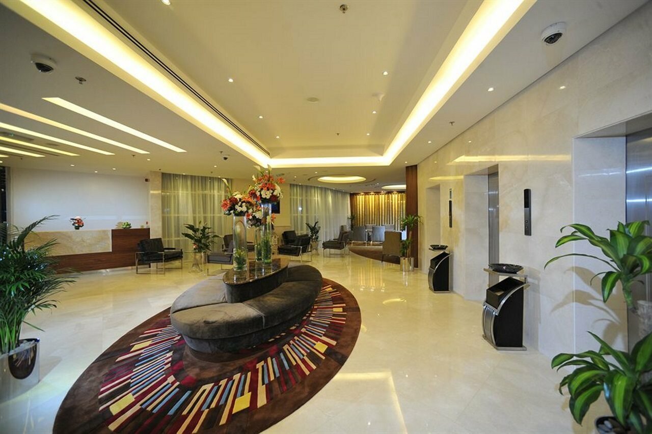 Фото Ramada by Wyndham Abu Dhabi Corniche