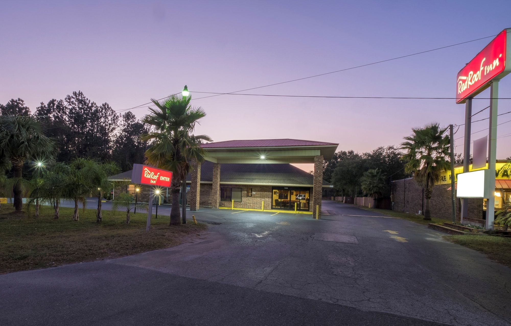 Фото Red Roof Inn Baldwin