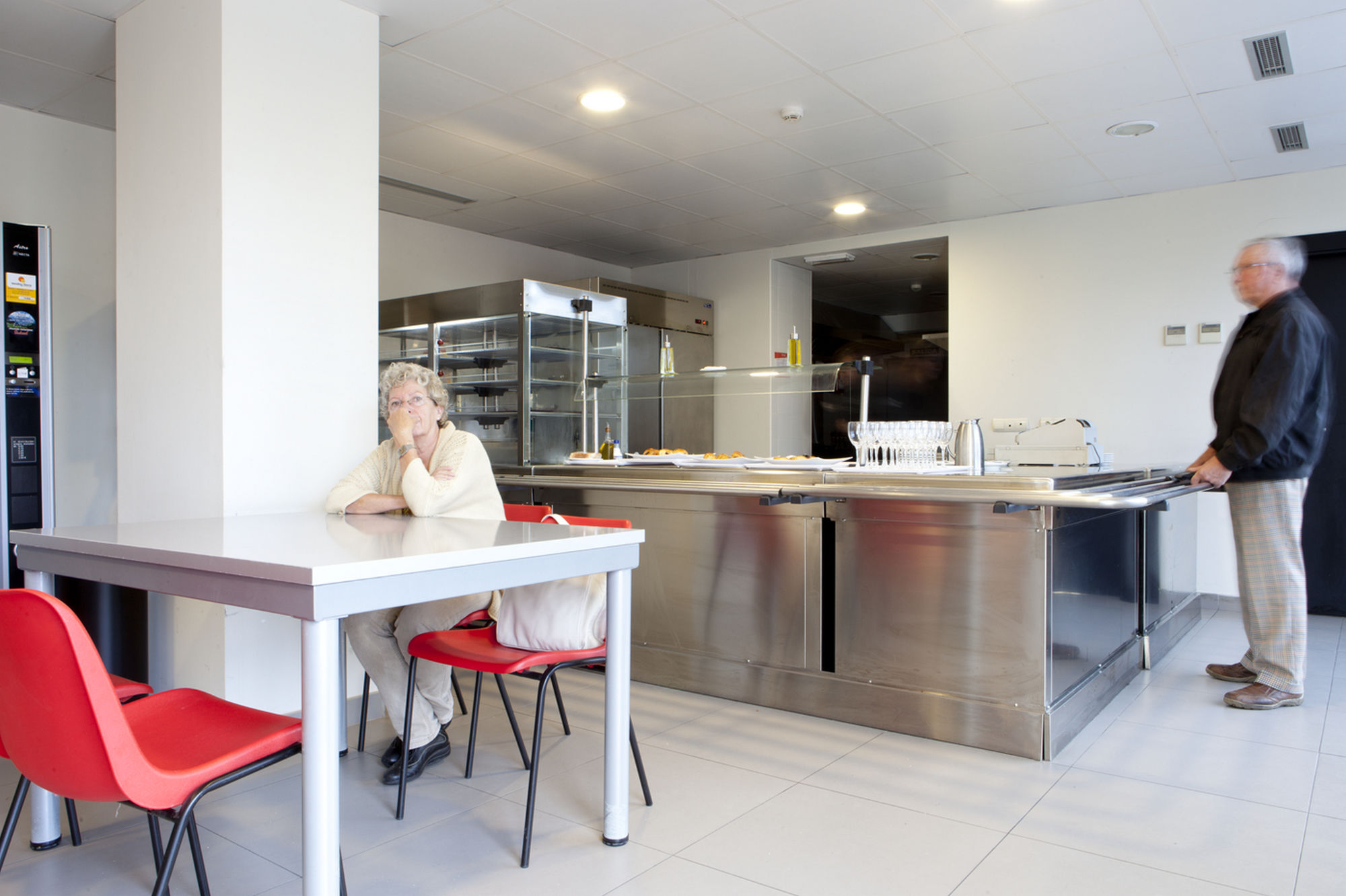 Фото Vertice Roomspace Madrid