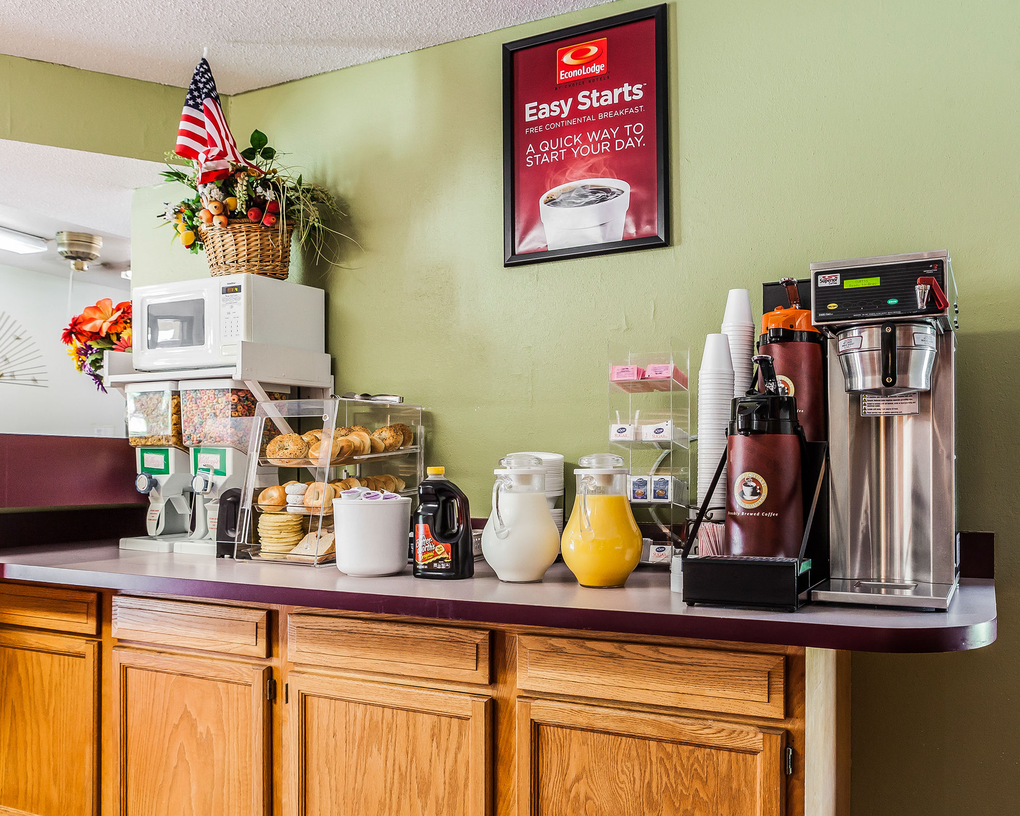 Фото Econo Lodge Urbandale-Northwest Des Moines