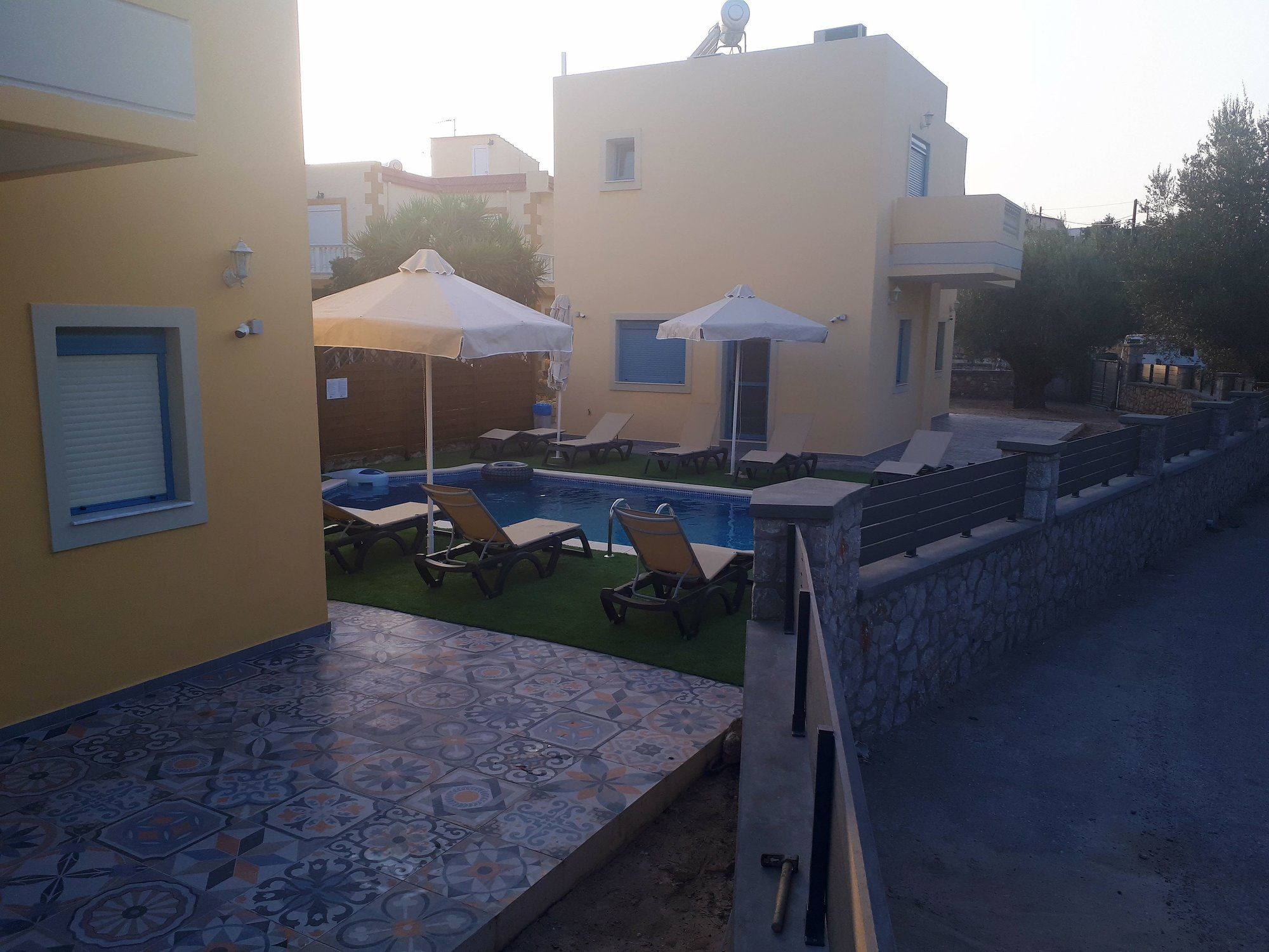 Фото отеля 2