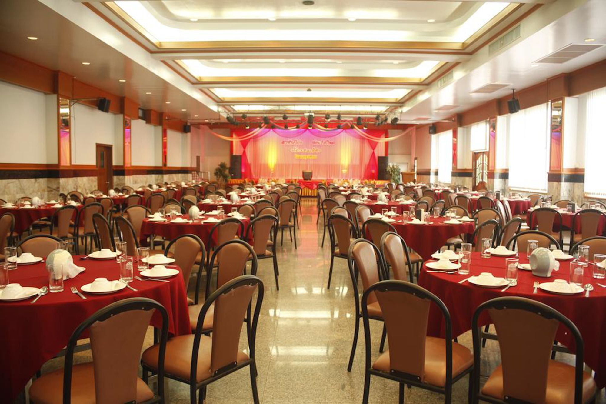 Фото Boonsiam Hotel