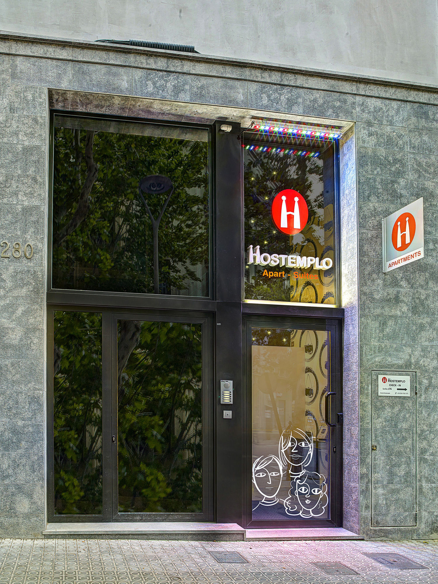 Фото Apart-Suites Hostemplo