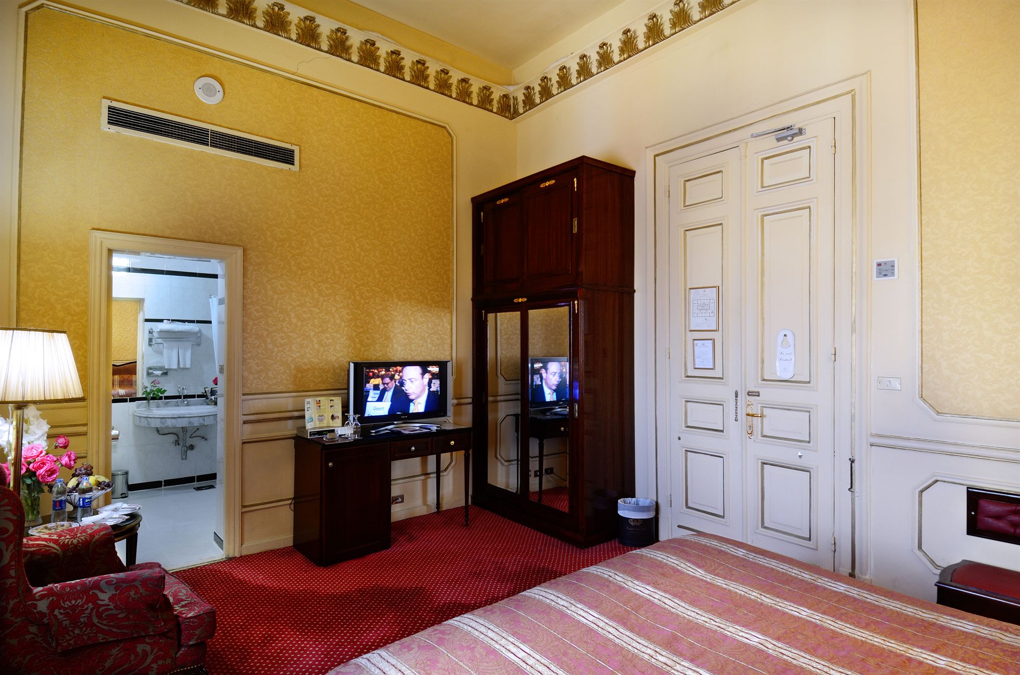 Фото Paradise Inn Le Metropole Hotel