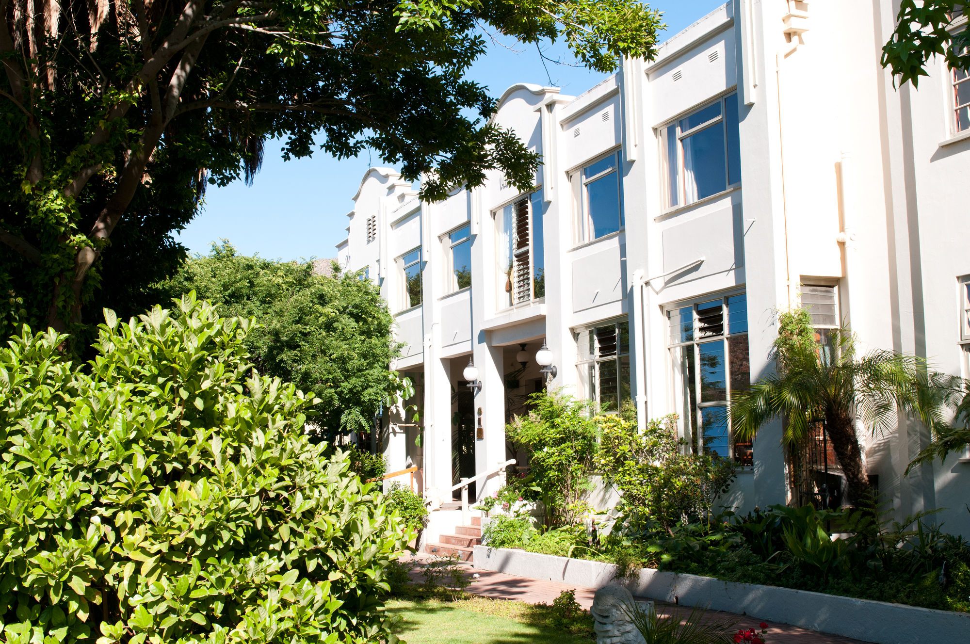 Фото Montagu Country Hotel