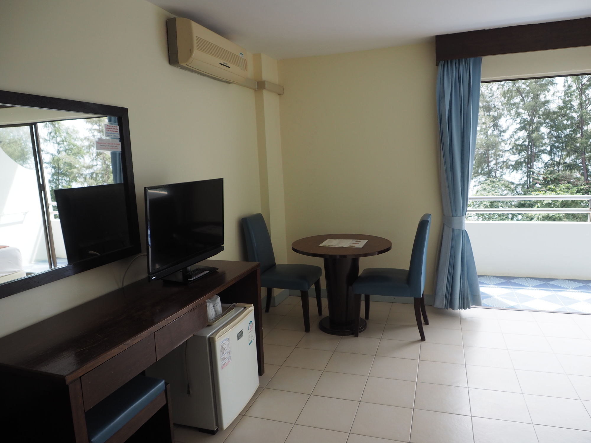 Фото Nice Beach Hotel