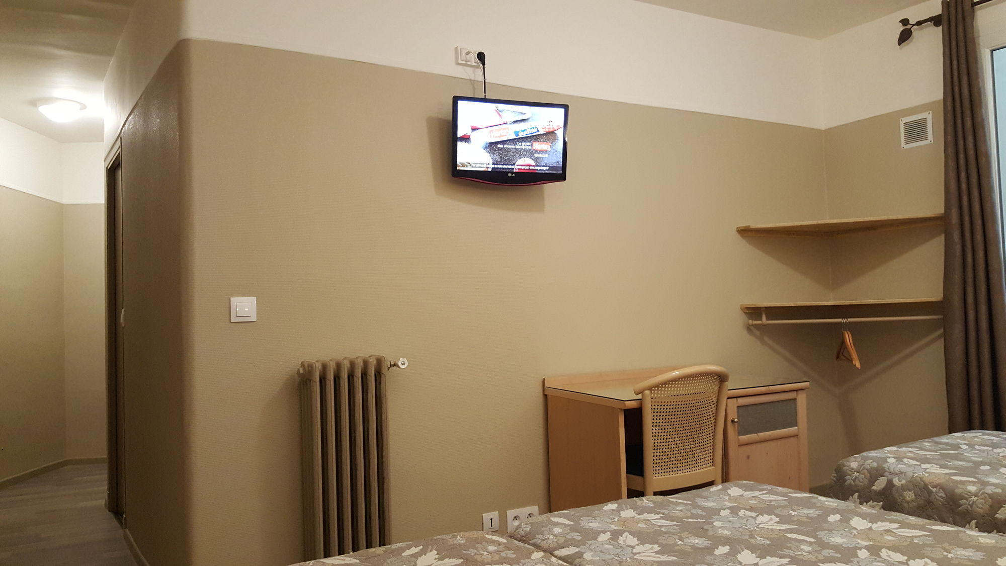 Фото Hotel Angleterre Montmartre