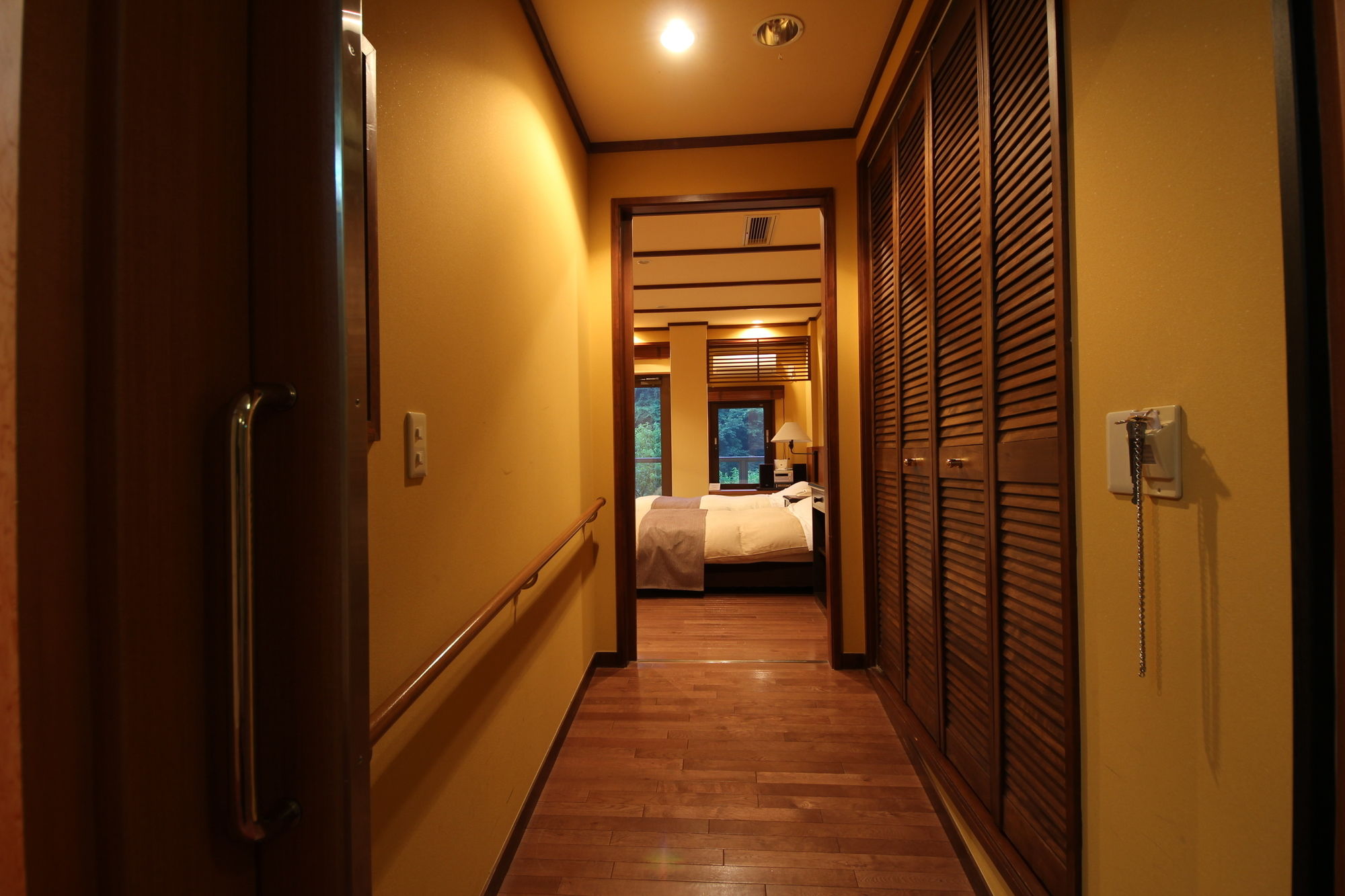 Фото Okunoin Hotel Tokugawa