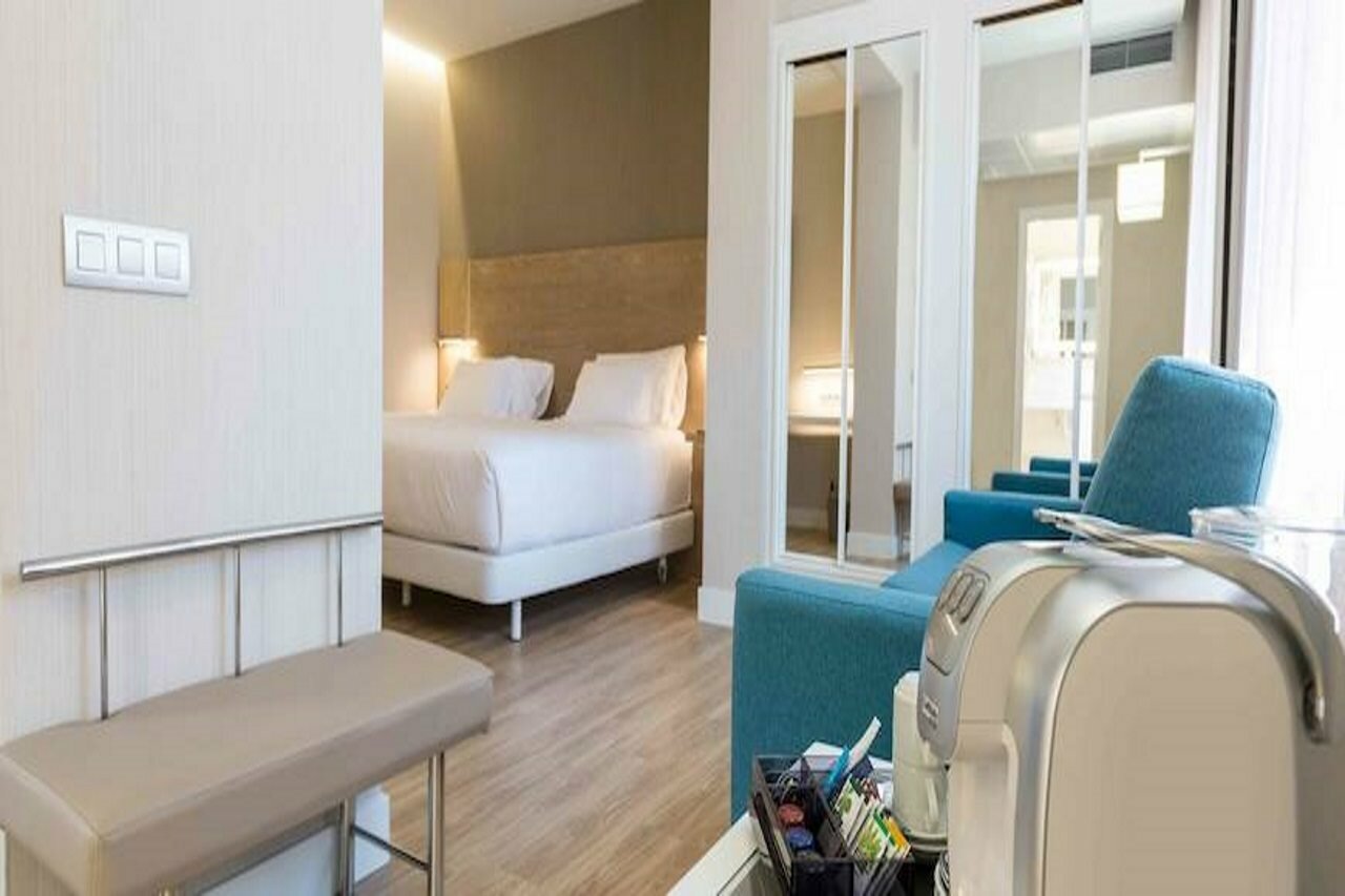 Фото Nh Oviedo Principado