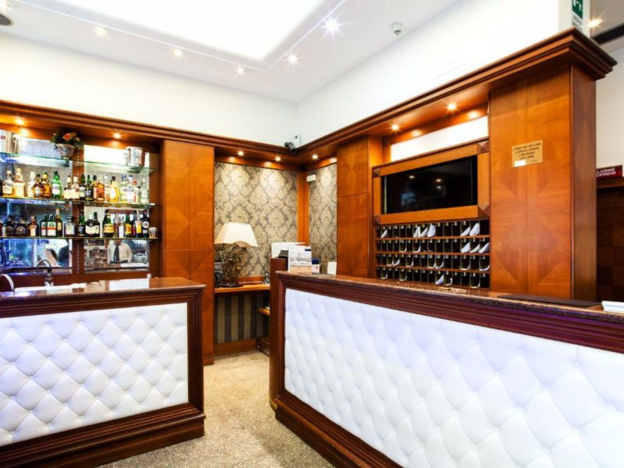 Фото Hotel Astoria