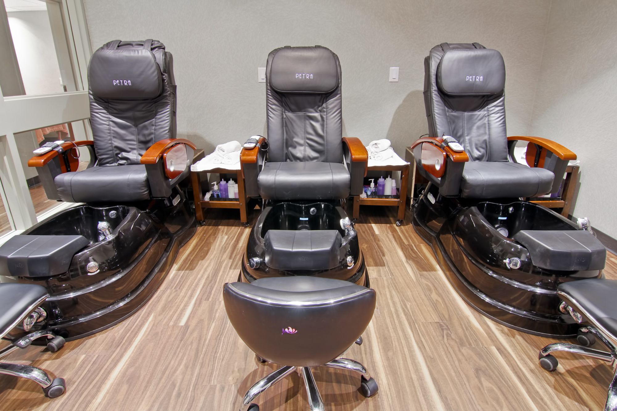 Фото Home Inn and Suites Regina Airport