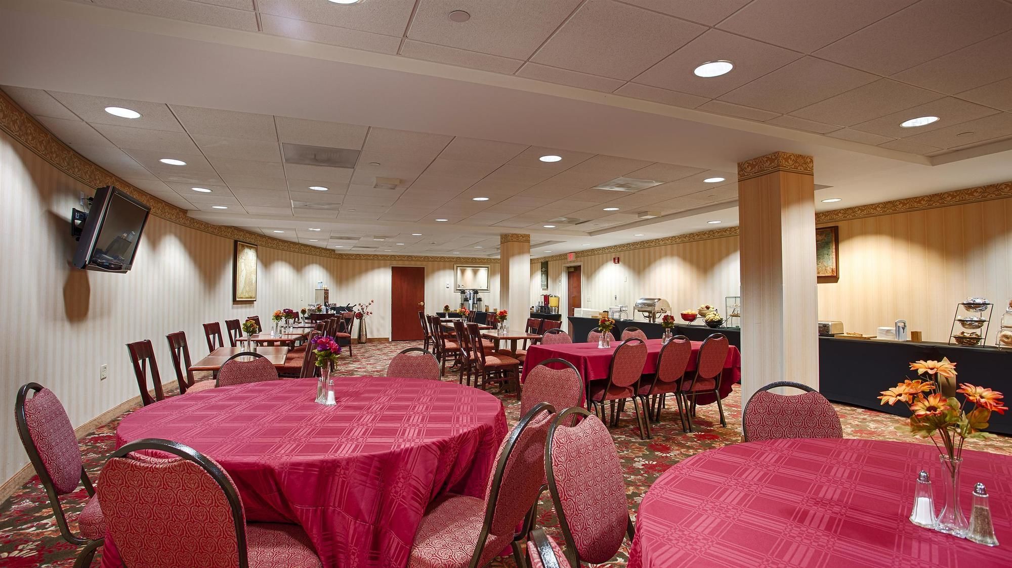 Фото Best Western Plus Boston Hotel