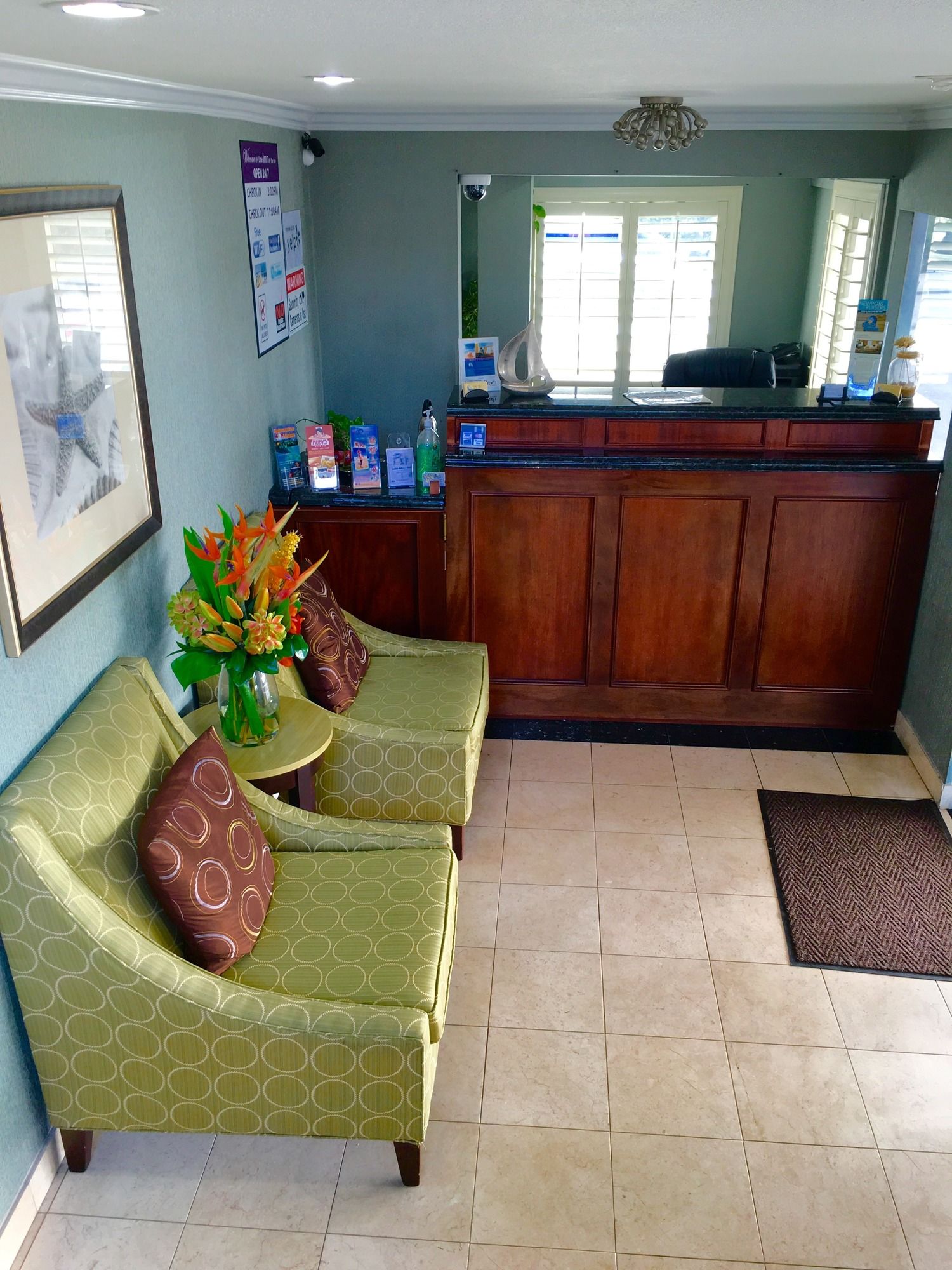 Фото Little Inn by The Bay Newport Beach