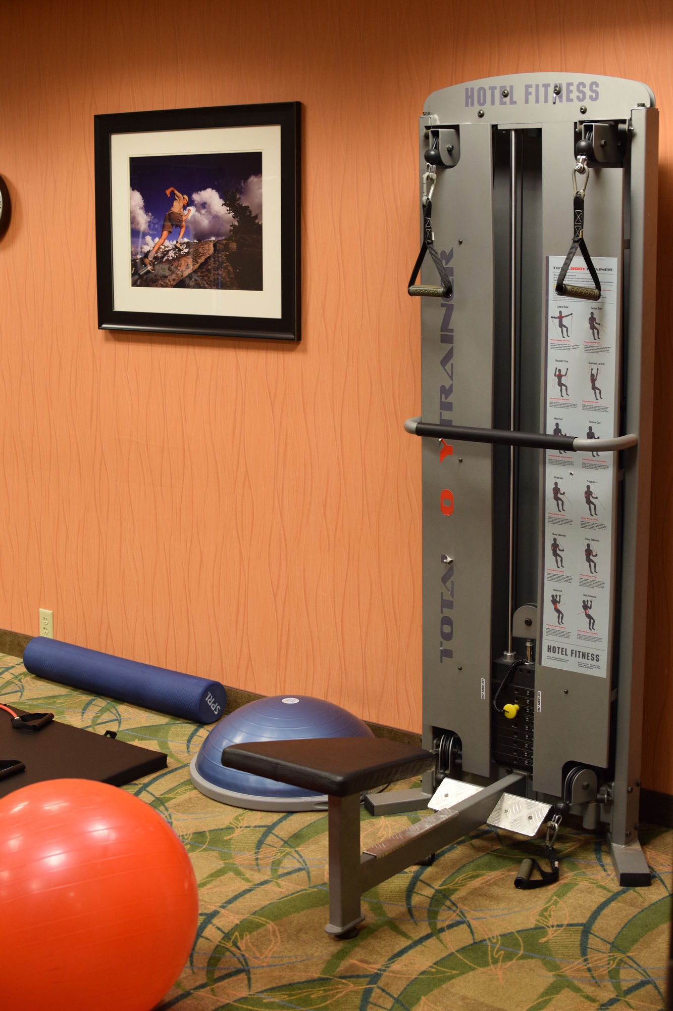 Фото Holiday Inn Express Hotel & Suites Pratt, an Ihg Hotel