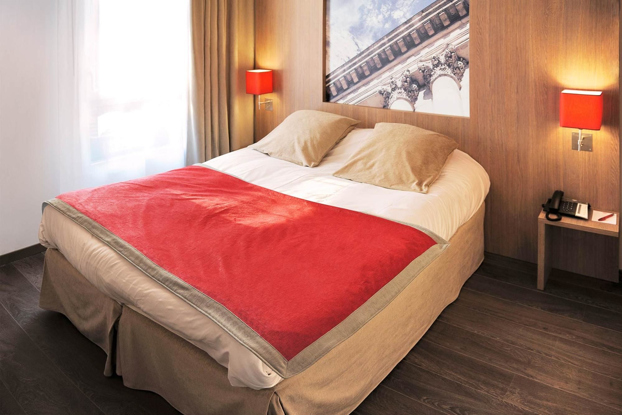 Фото Residhome Paris Guyancourt