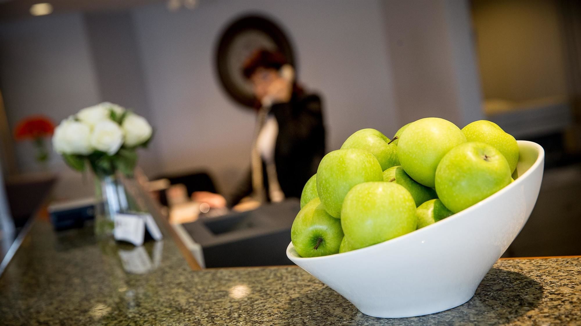 Фото Best Western Hotel Brossard