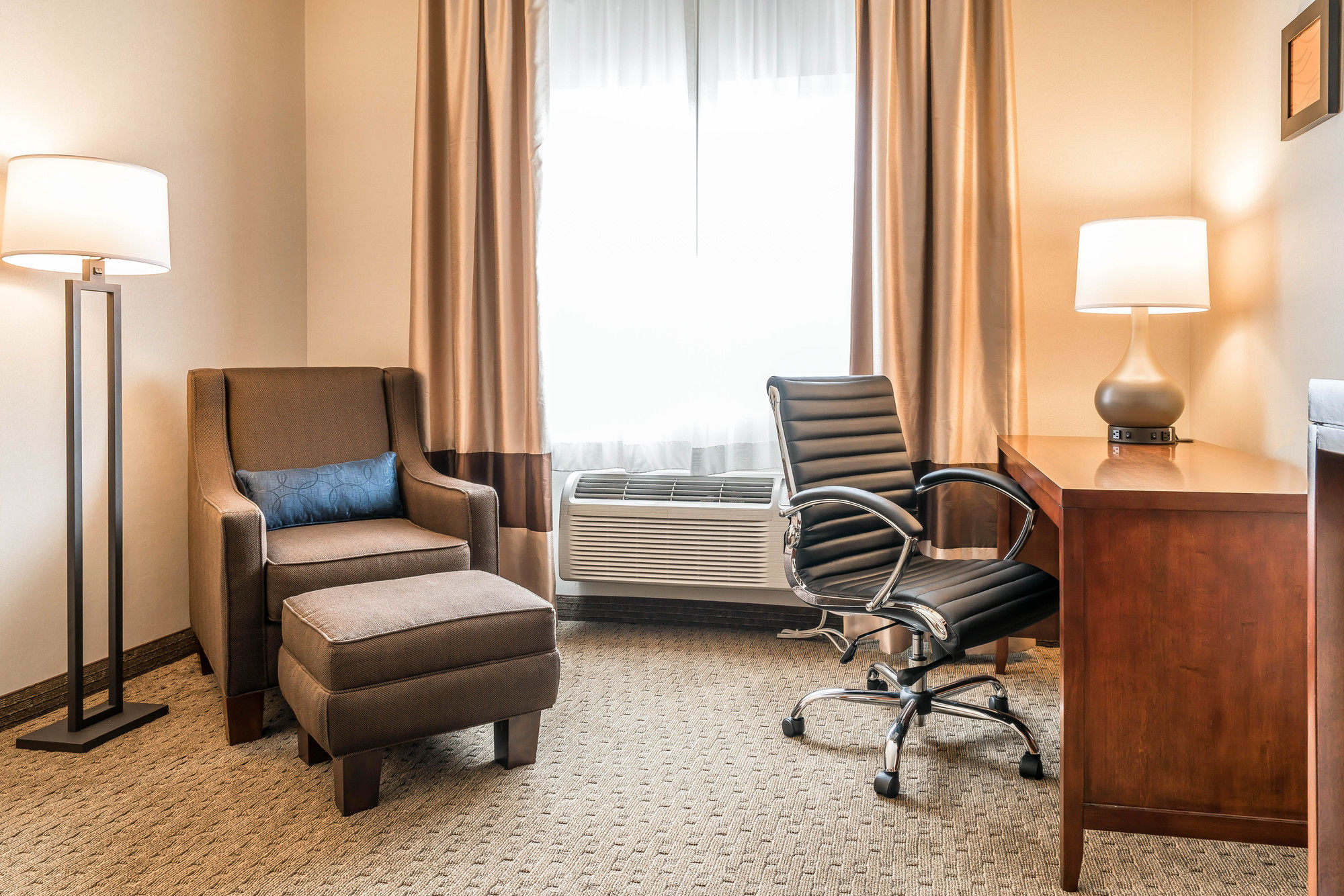 Фото Comfort Inn Tacoma