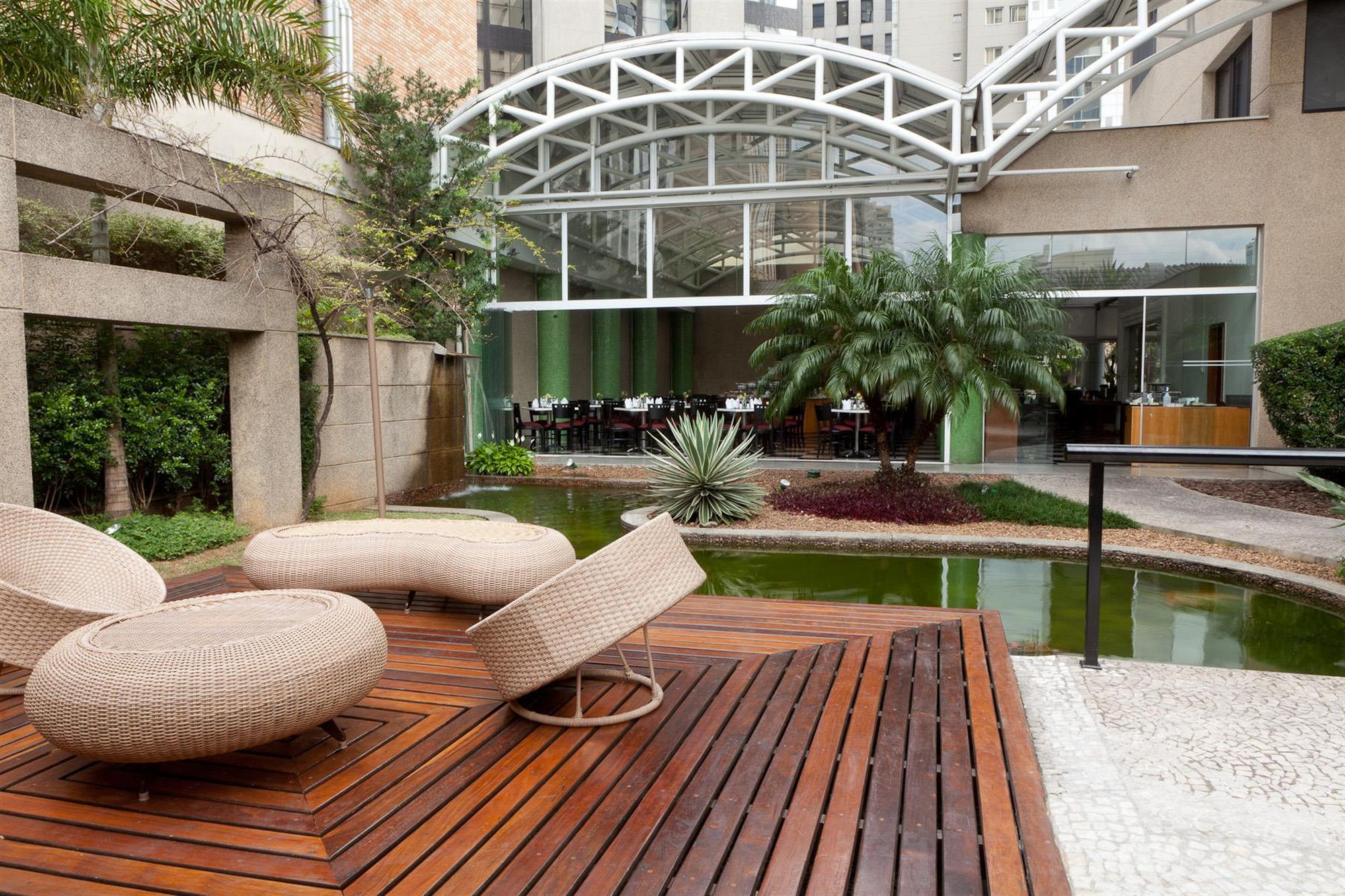 Фото Estanplaza International