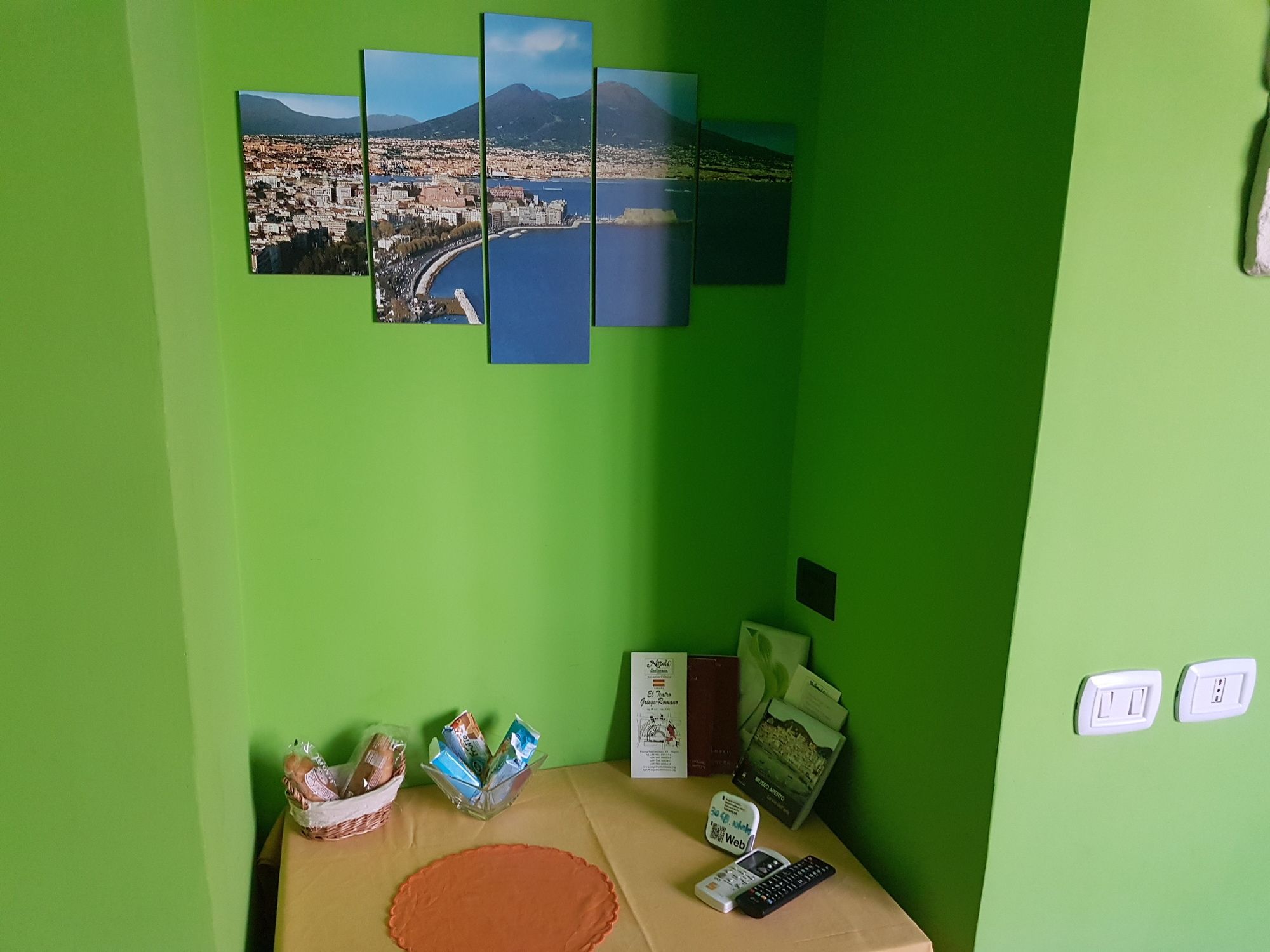 Фото Thousand Colors