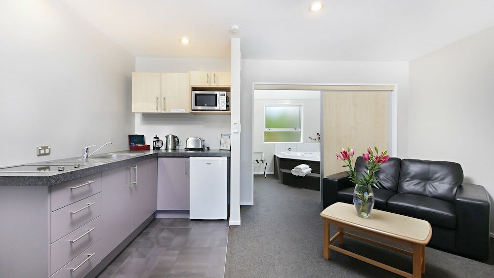 Фото Arthur's Court Motor Lodge