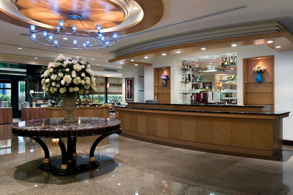 Фото Lakeshore Hotel Metropolis I