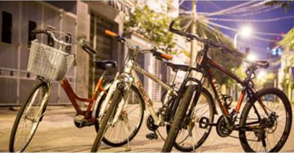 Фото Seventeen Saloon Hotel