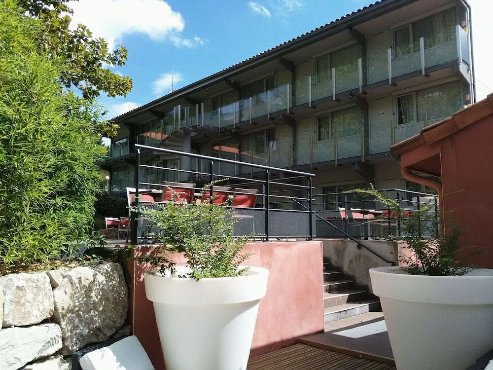 Фото Kyriad Lyon Sud Sainte Foy