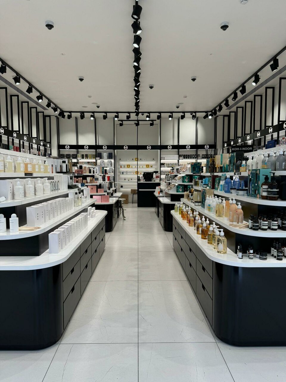 «6 магазинов косметики и парфюмерии Котельников» фото материала