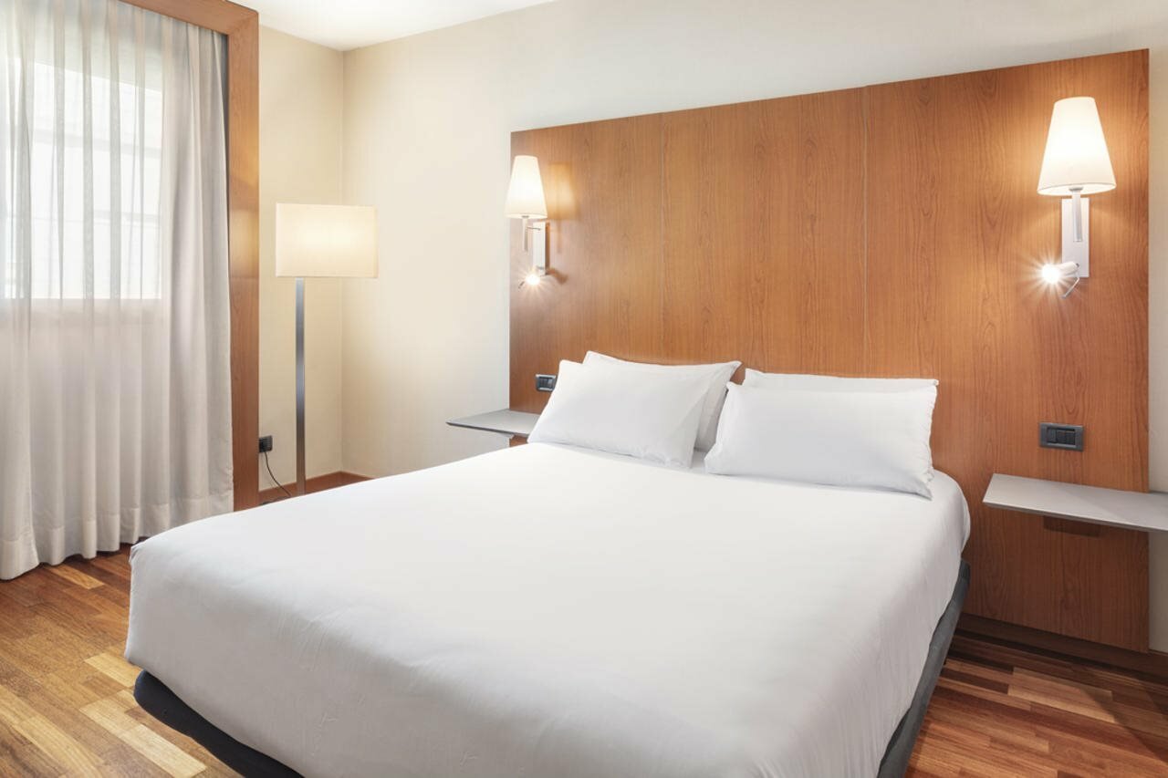 Фото Hotel Ciudad de Lleida