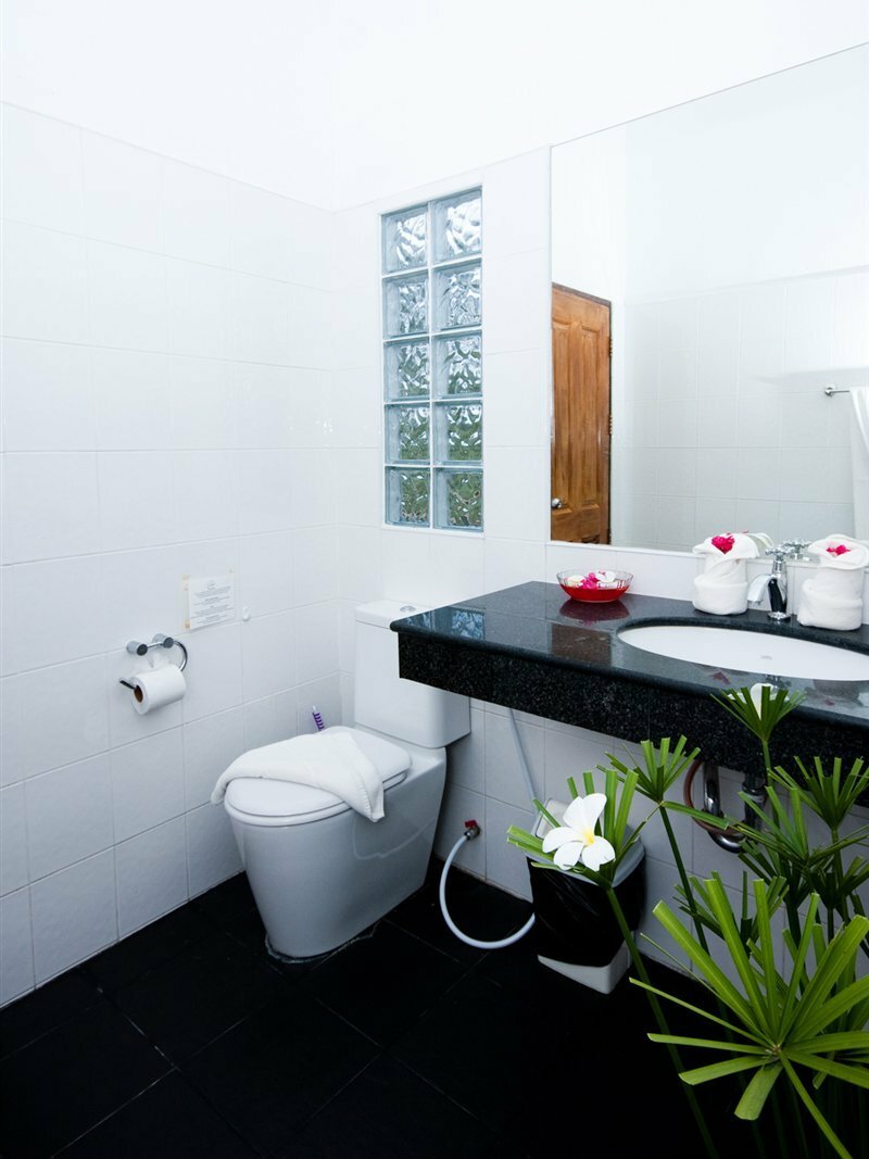 Фото Nadivana Serviced Apartments