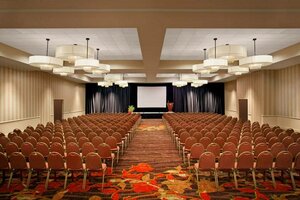 Гостиница Sheraton Albuquerque Airport Hotel