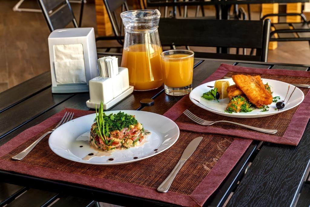 Фото Азария