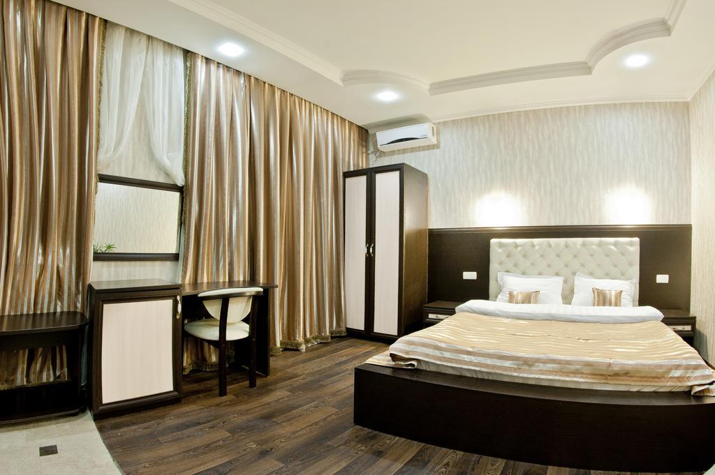 Фото Аурелиу