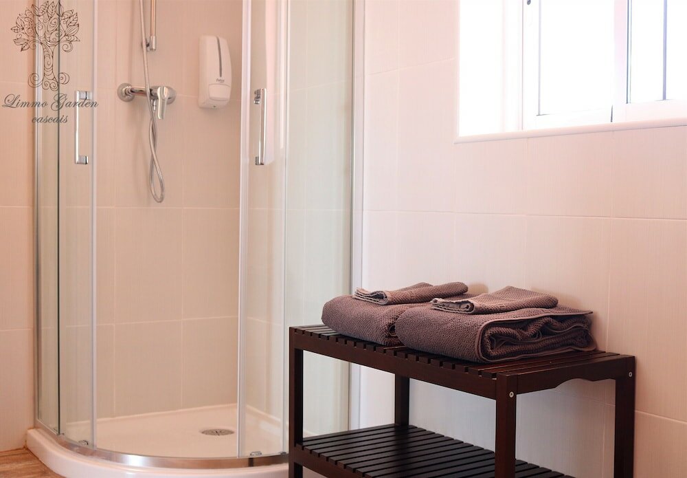 Фото Limmo Garden Guest House