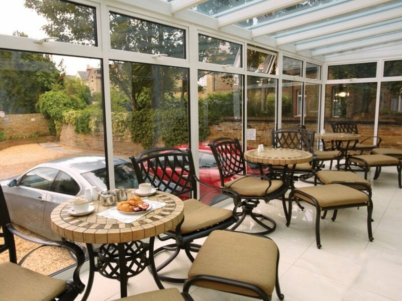 Фото Best Western Chiswick Palace & Suites