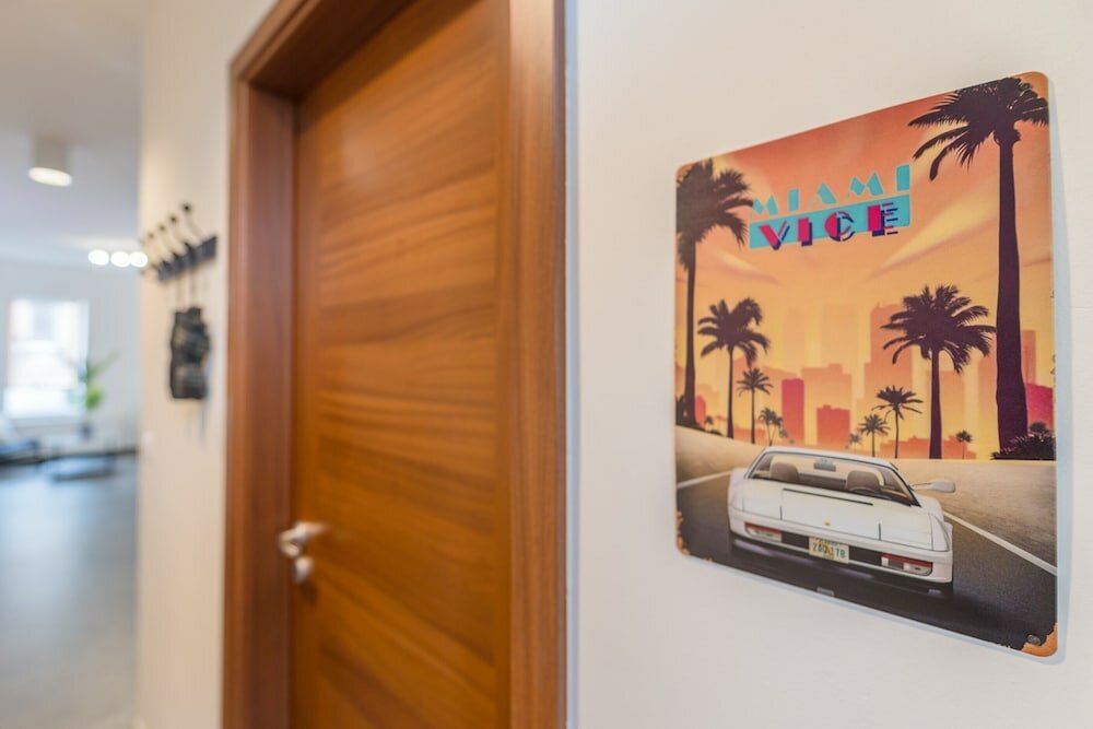 Фото Miami Vice Apartment with Balcony