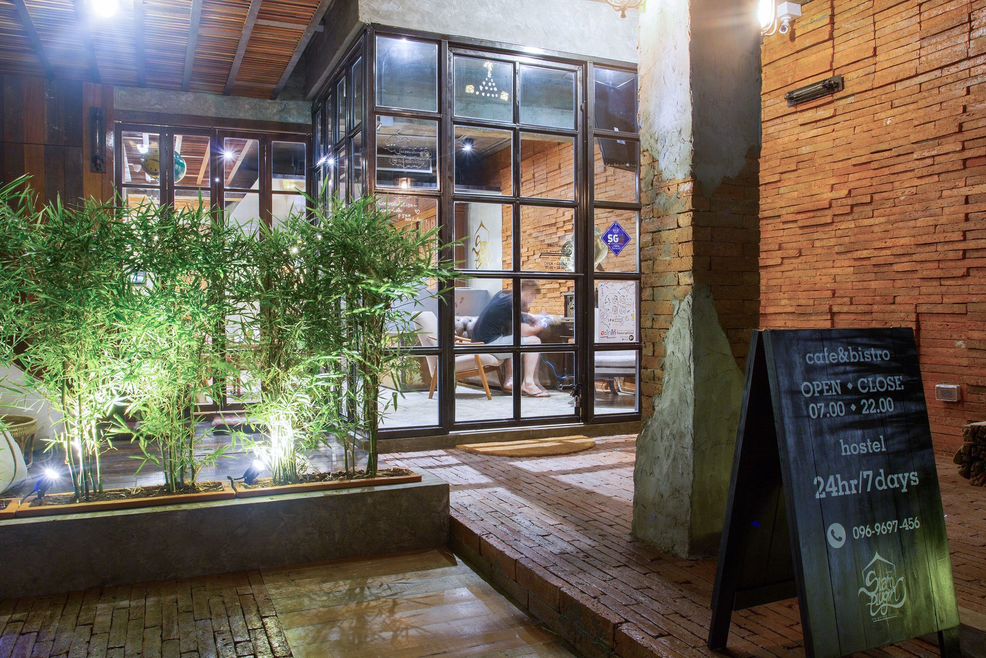 Фото Siam Plug In Hostel