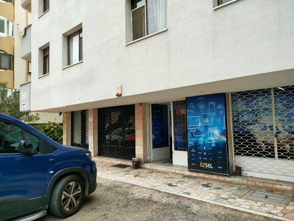 Computer store Basic Computer, Istanbul, photo