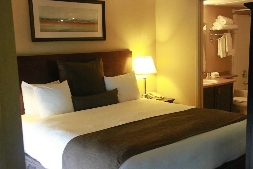 Фото Franklin Suite Hotel