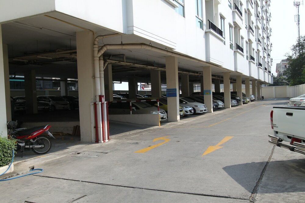 Фото The Royal Bee Apart Hotel