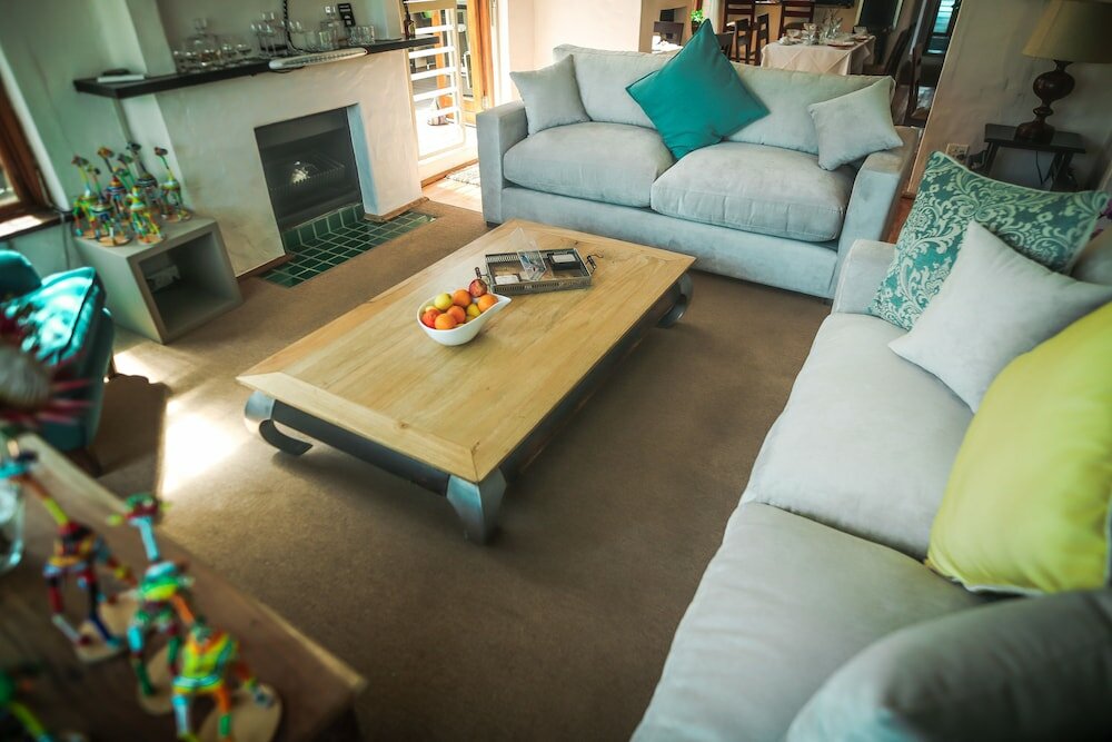 Фото Point B Guest House